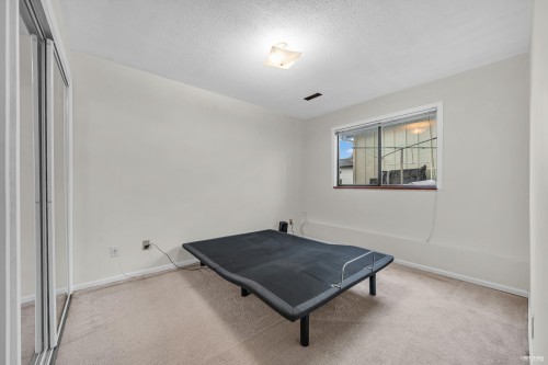 6760 Lakeview Avenue, Burnaby, BC 