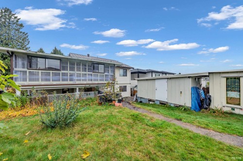 6760 Lakeview Avenue, Burnaby, BC 