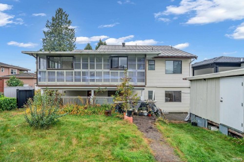6760 Lakeview Avenue, Burnaby, BC 