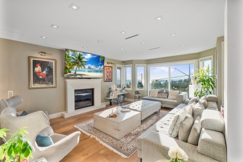 1388 21St Street, West Vancouver, BC 