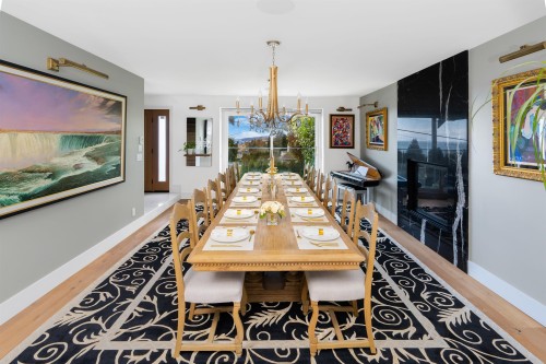 1388 21St Street, West Vancouver, BC 