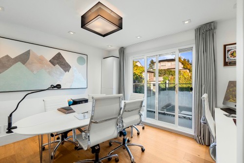 1388 21St Street, West Vancouver, BC 