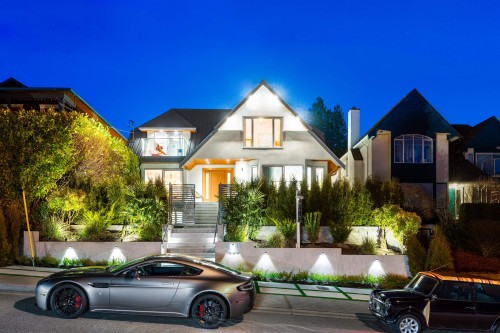 1388 21St Street, West Vancouver, BC 
