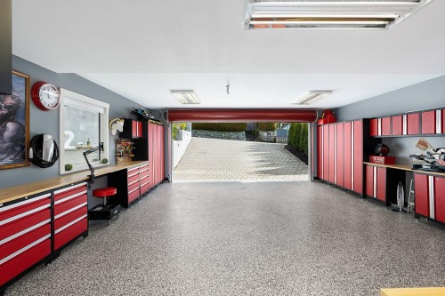 1388 21St Street, West Vancouver, BC 