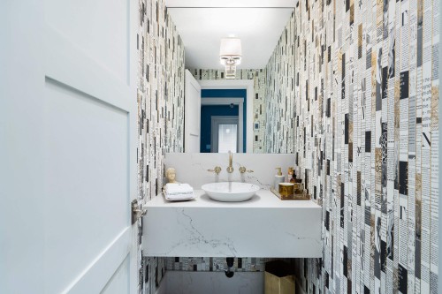 1388 21St Street, West Vancouver, BC 