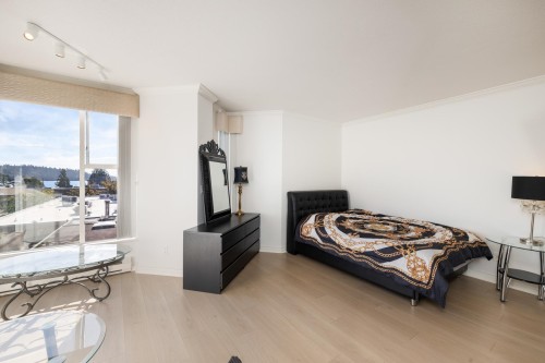 201-588 16Th Street, West Vancouver, BC 