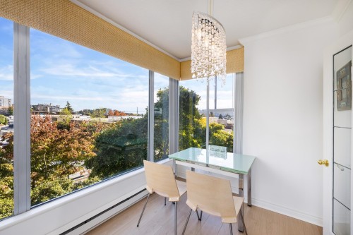 201-588 16Th Street, West Vancouver, BC 