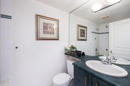 201-588 16Th Street, West Vancouver, BC 