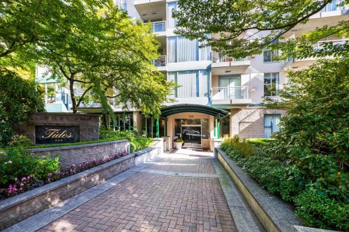 201-588 16Th Street, West Vancouver, BC 