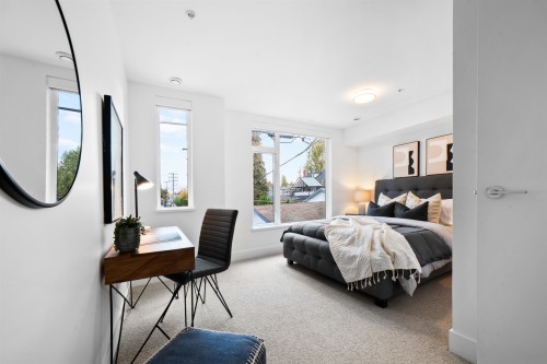 7458 Granville Street, Vancouver, BC 