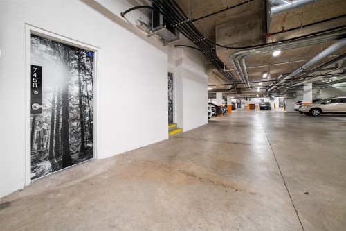 7458 Granville Street, Vancouver, BC 