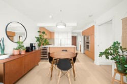 425-2008 Pine Street  Vancouver, BC V6J 0B8