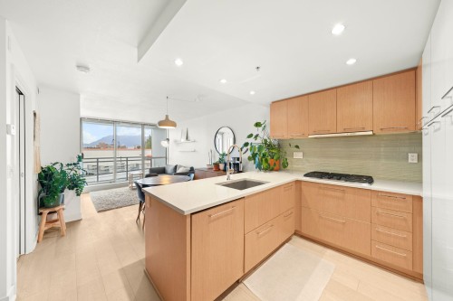 425-2008 Pine Street, Vancouver, BC 