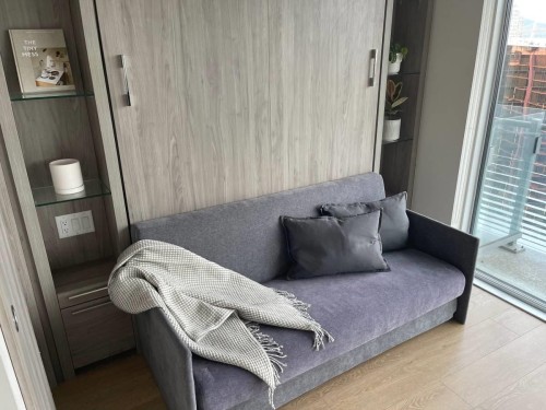 2010-89 Nelson Street, Vancouver, BC 