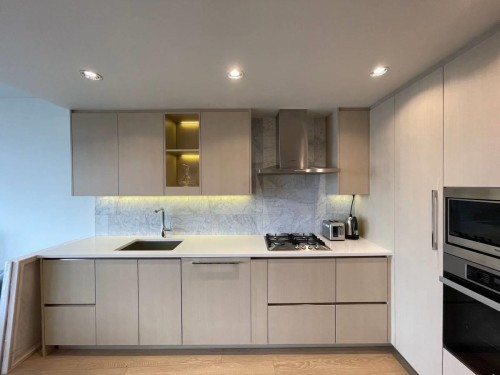 2010-89 Nelson Street, Vancouver, BC 