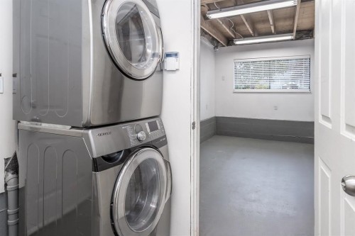 3924 Victoria Place, Port Coquitlam, BC 