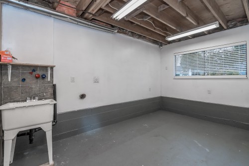 3924 Victoria Place, Port Coquitlam, BC 