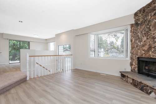 3924 Victoria Place, Port Coquitlam, BC 