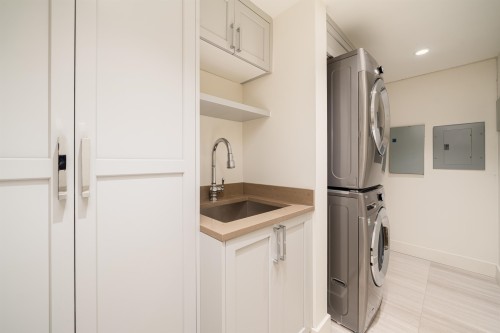 3939 34Th Avenue W, Vancouver, BC 