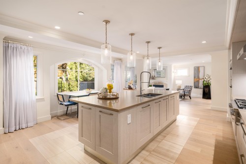 3939 34Th Avenue W, Vancouver, BC 