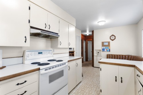 260 21St Street W, North Vancouver, BC 