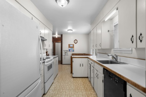 260 21St Street W, North Vancouver, BC 