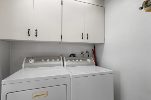 260 21St Street W, North Vancouver, BC 