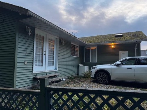 6300 Samron Road, Sechelt, BC 