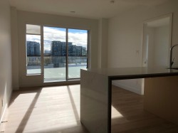 807-7977 Lansdowne Road  Richmond, BC V6X 0X7