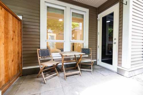 110-12040 222 Street, Maple Ridge, BC 