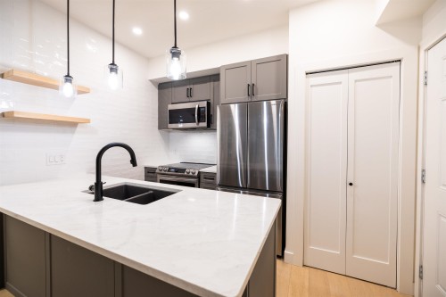 110-12040 222 Street, Maple Ridge, BC 