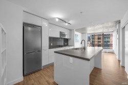 1707-108 Cordova Street W Vancouver, BC V6B 0G5