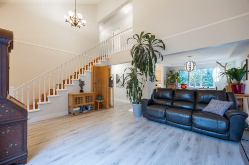 1590 Plateau Crescent, Coquitlam, BC 