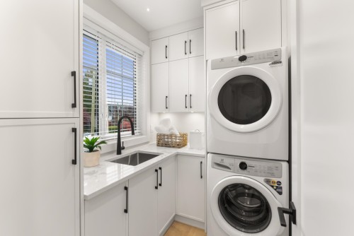 4880 Garry Street, Richmond, BC 