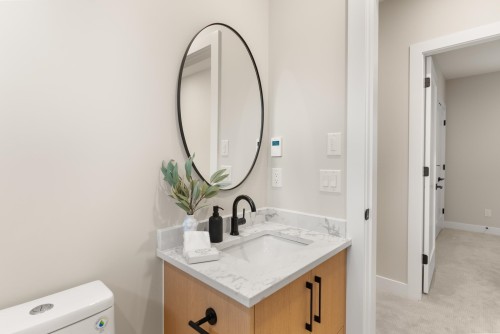 4880 Garry Street, Richmond, BC 