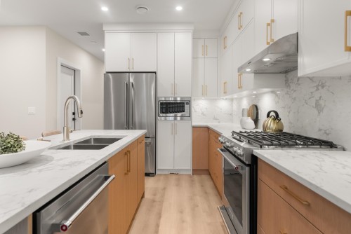 4880 Garry Street, Richmond, BC 