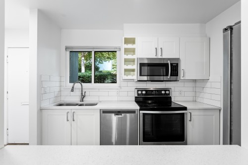 860 Blackstock Road, Port Moody, BC 