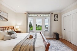 346 5th Street E North Vancouver, BC V7L 1L9