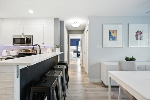 404-225 Newport Drive, Port Moody, BC 