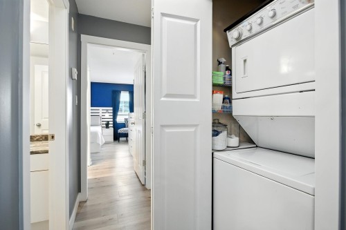 404-225 Newport Drive, Port Moody, BC 