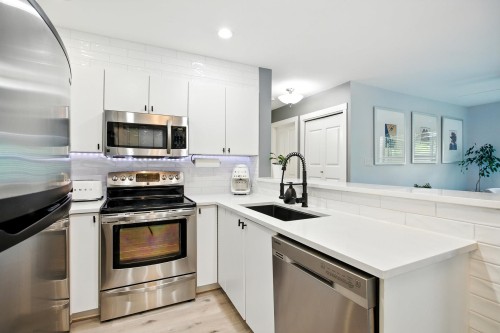 404-225 Newport Drive, Port Moody, BC 