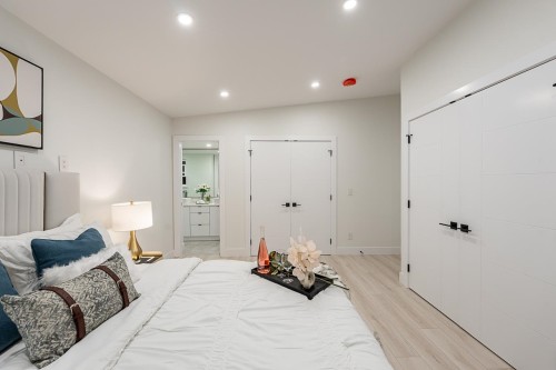 531 Greenway Avenue, North Vancouver, BC 