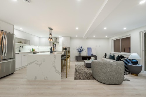 531 Greenway Avenue, North Vancouver, BC 