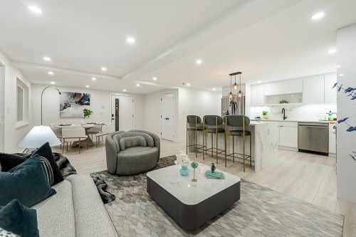 531 Greenway Avenue, North Vancouver, BC 