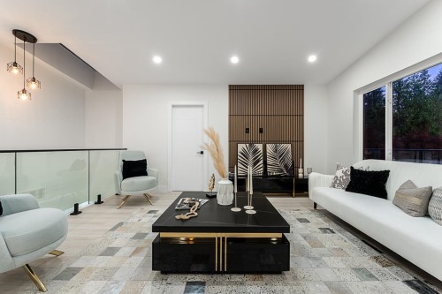 531 Greenway Avenue, North Vancouver, BC 