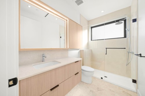 3904 23Rd Avenue W, Vancouver, BC 