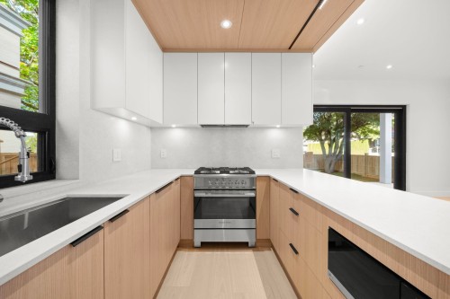 3904 23Rd Avenue W, Vancouver, BC 