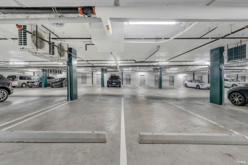 118-2070 Curling Road, North Vancouver, BC 