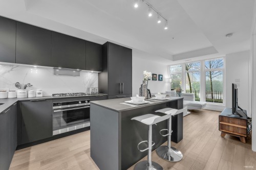 118-2070 Curling Road, North Vancouver, BC 