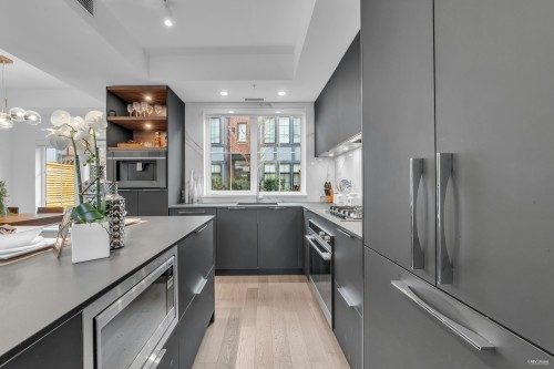 118-2070 Curling Road, North Vancouver, BC 